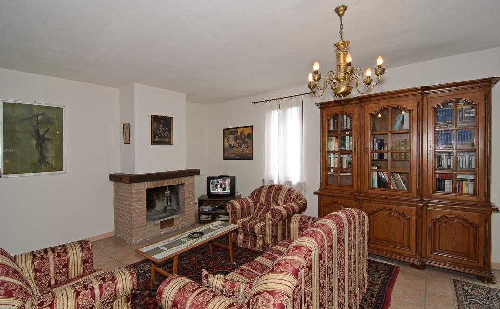 Podere"Sulle Soglie Del Bosco" Appartament And Rooms Pescia Kamer foto