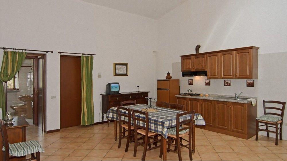 Podere"Sulle Soglie Del Bosco" Appartament And Rooms Pescia Buitenkant foto