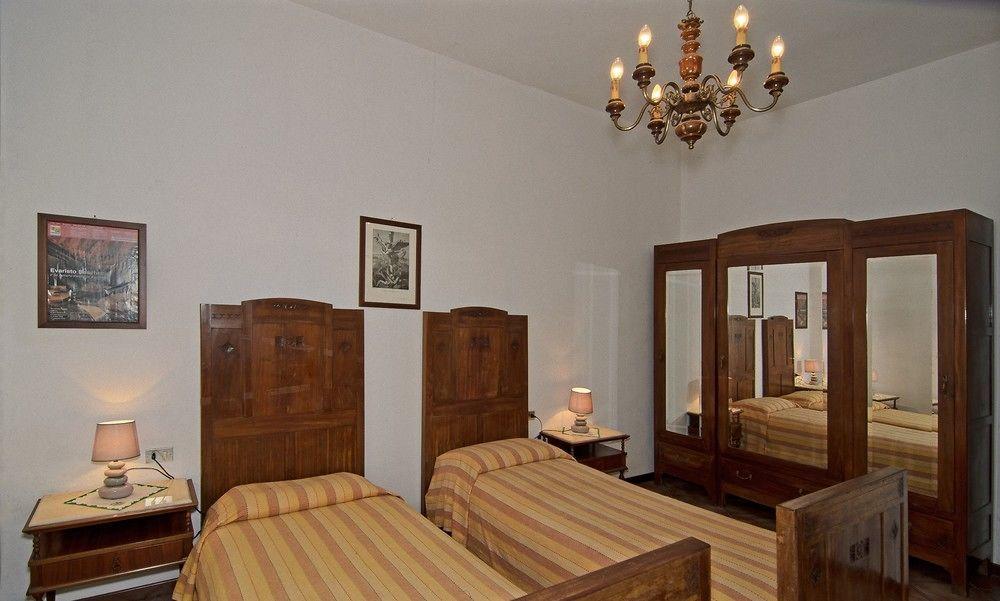Podere"Sulle Soglie Del Bosco" Appartament And Rooms Pescia Buitenkant foto