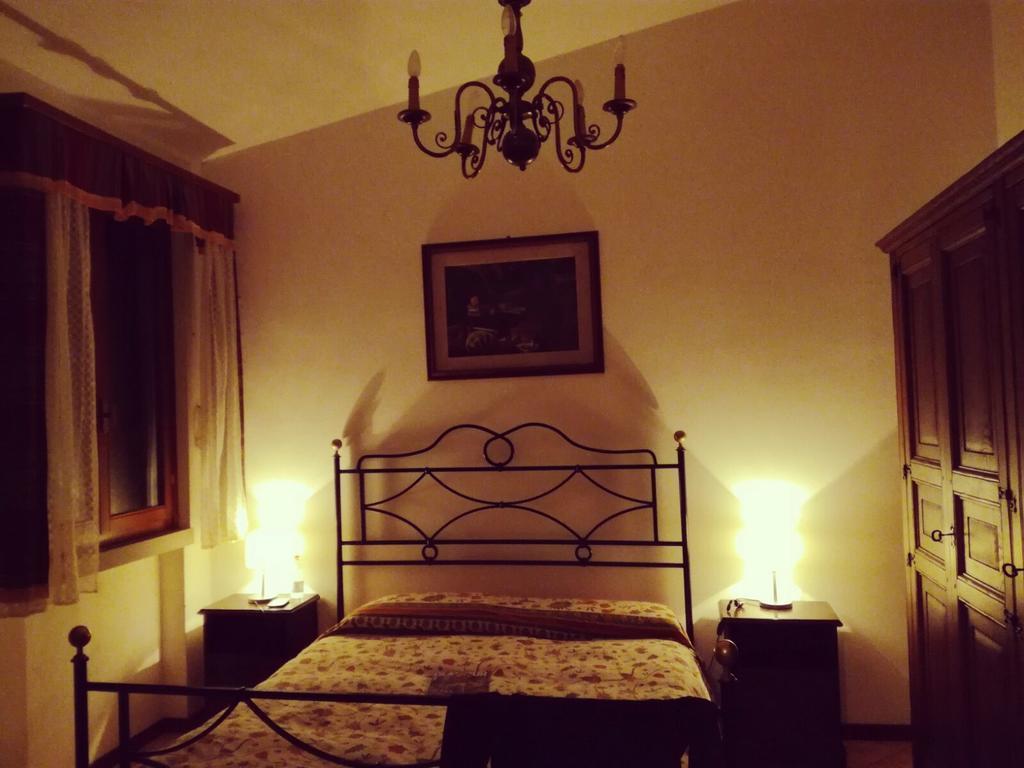 Podere"Sulle Soglie Del Bosco" Appartament And Rooms Pescia Buitenkant foto