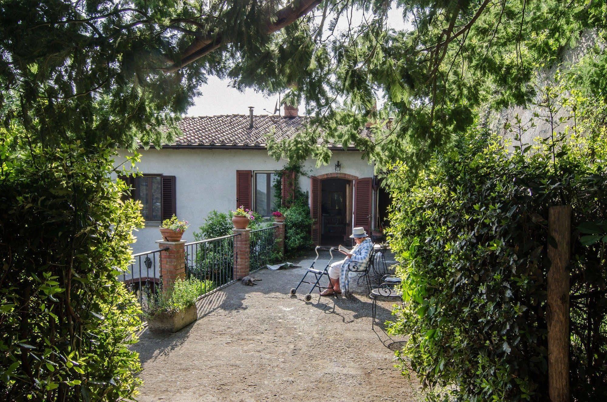 Podere"Sulle Soglie Del Bosco" Appartament And Rooms Pescia Buitenkant foto
