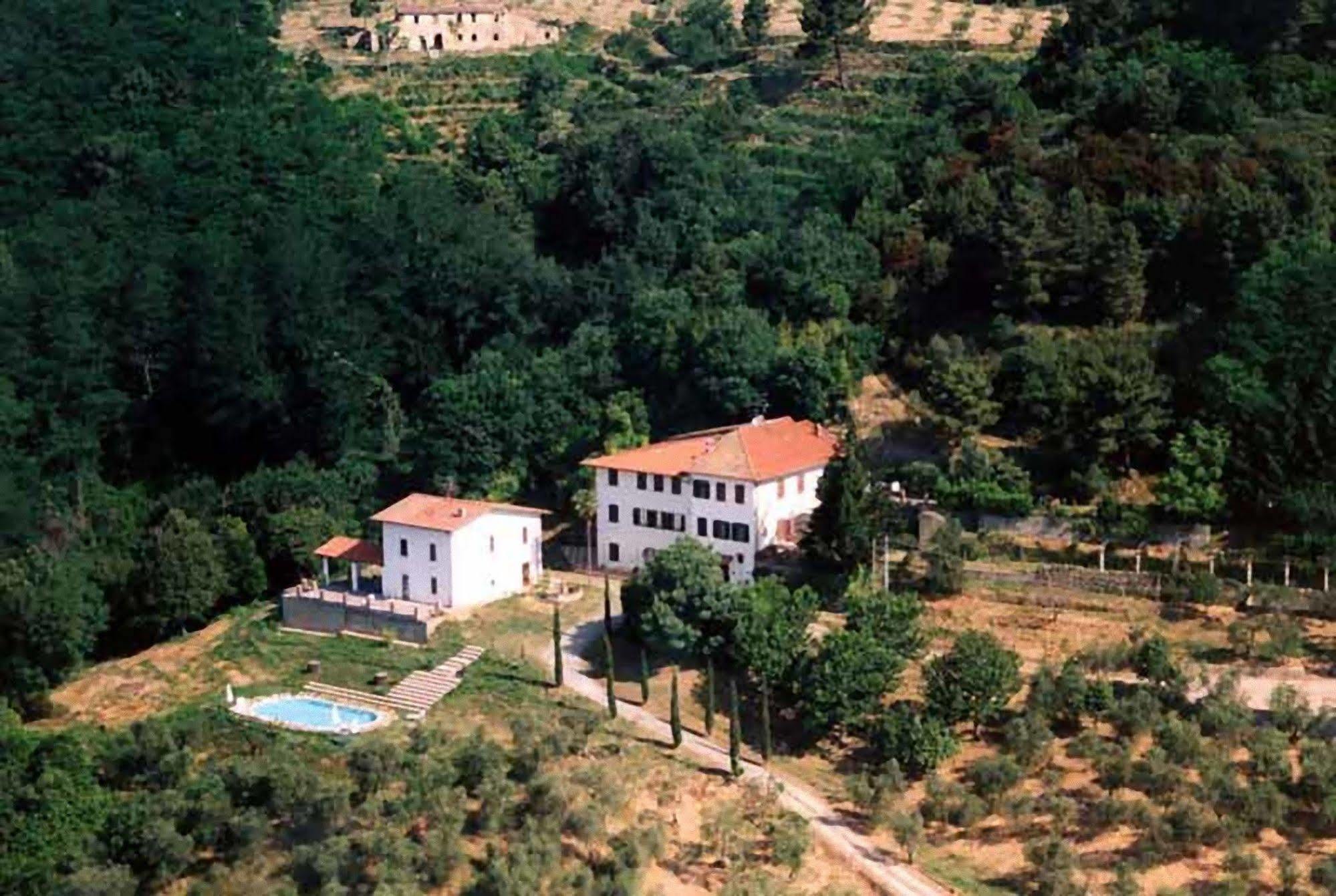 Podere"Sulle Soglie Del Bosco" Appartament And Rooms Pescia Buitenkant foto