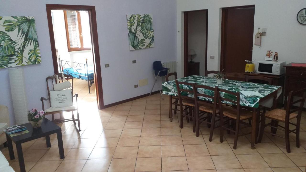 Podere"Sulle Soglie Del Bosco" Appartament And Rooms Pescia Buitenkant foto