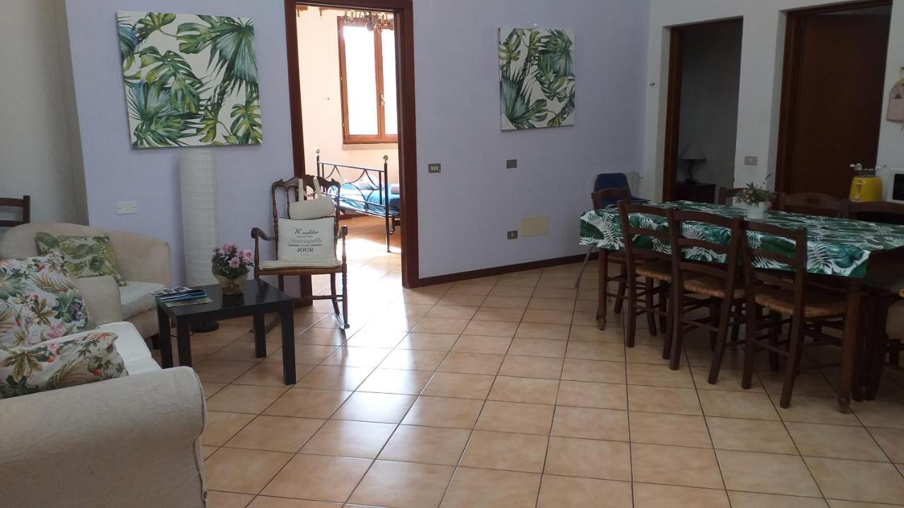 Podere"Sulle Soglie Del Bosco" Appartament And Rooms Pescia Buitenkant foto